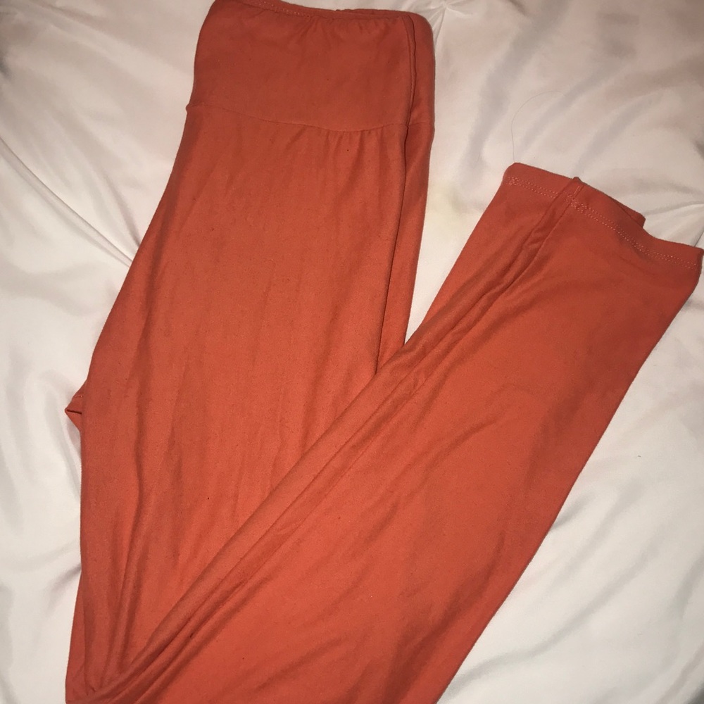 Peach / Orange Lularoe Legging
